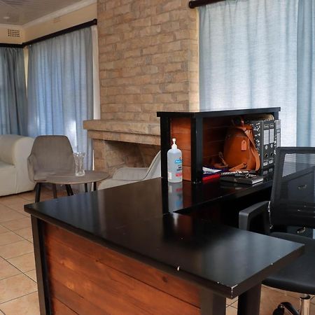 The Hill Bed And Breakfast Francistown Zewnętrze zdjęcie